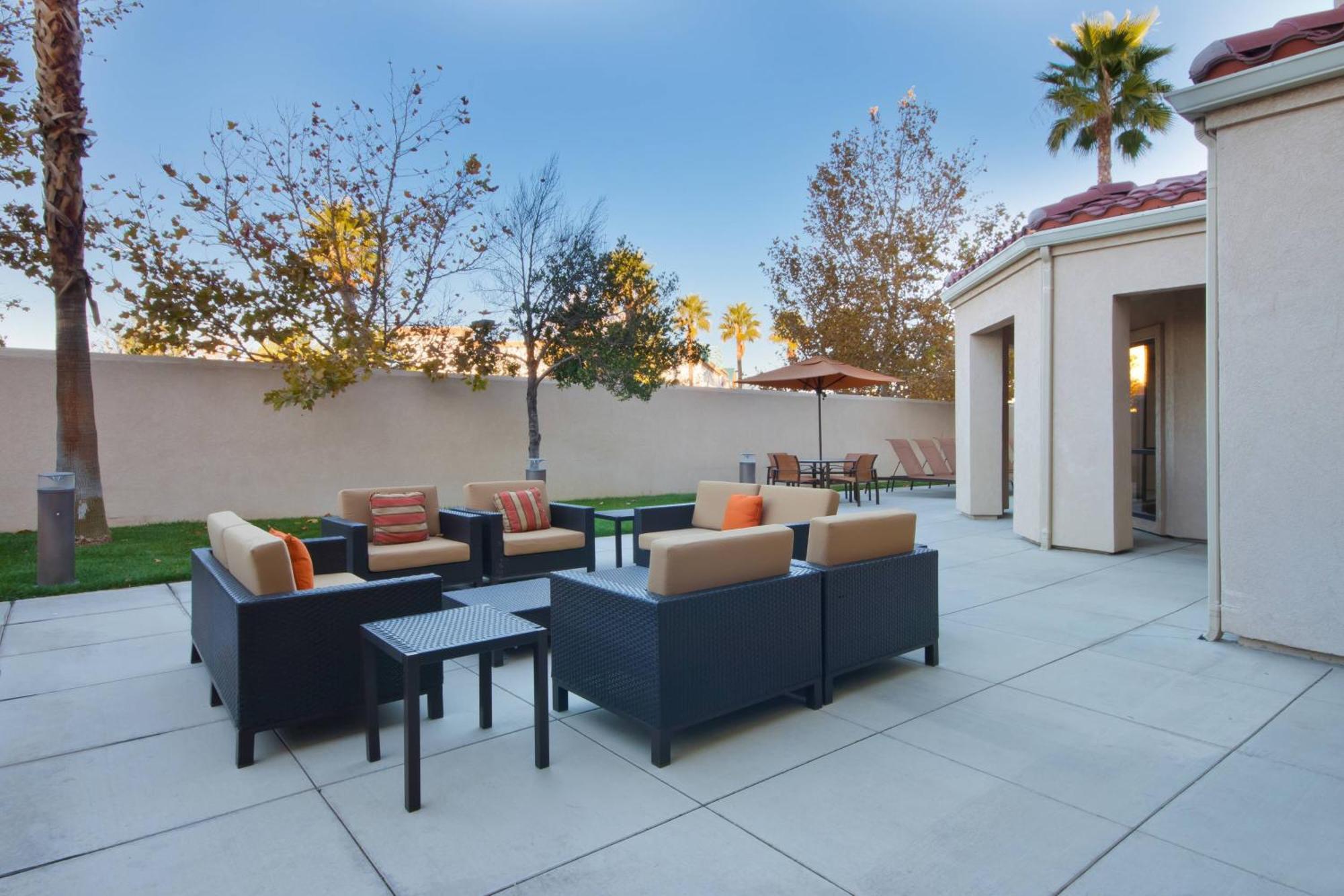 Courtyard By Marriott Palmdale Exterior foto